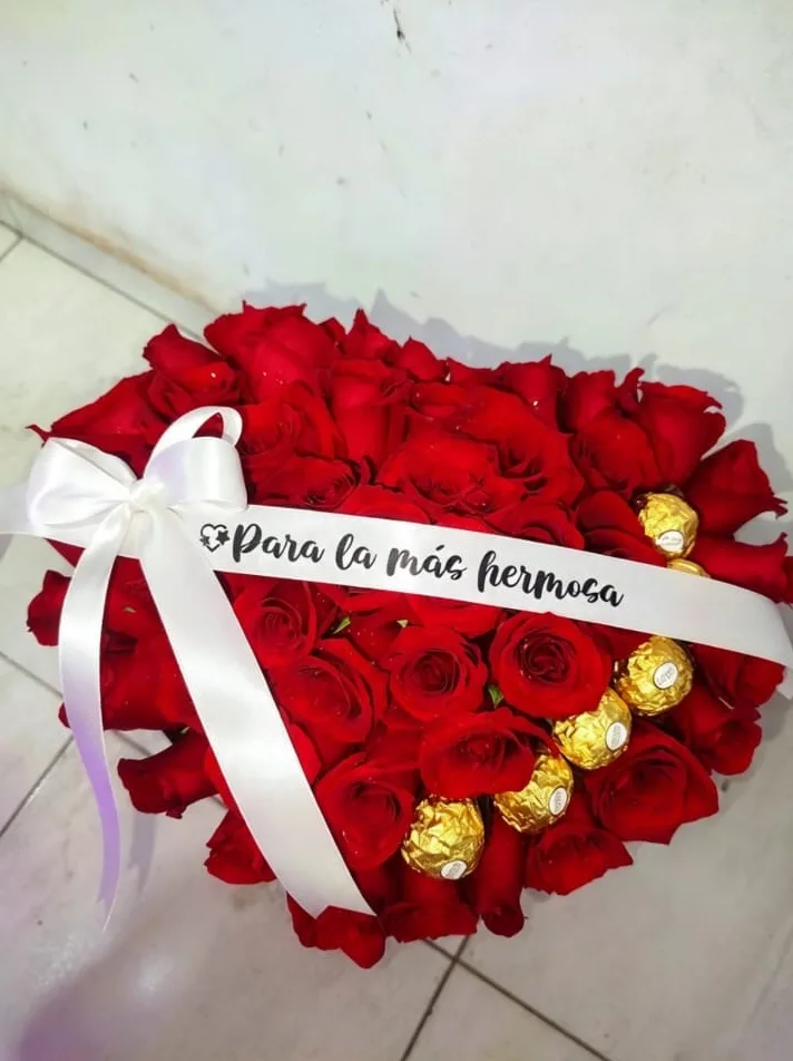 Corazón de Rosas con Ferrero
